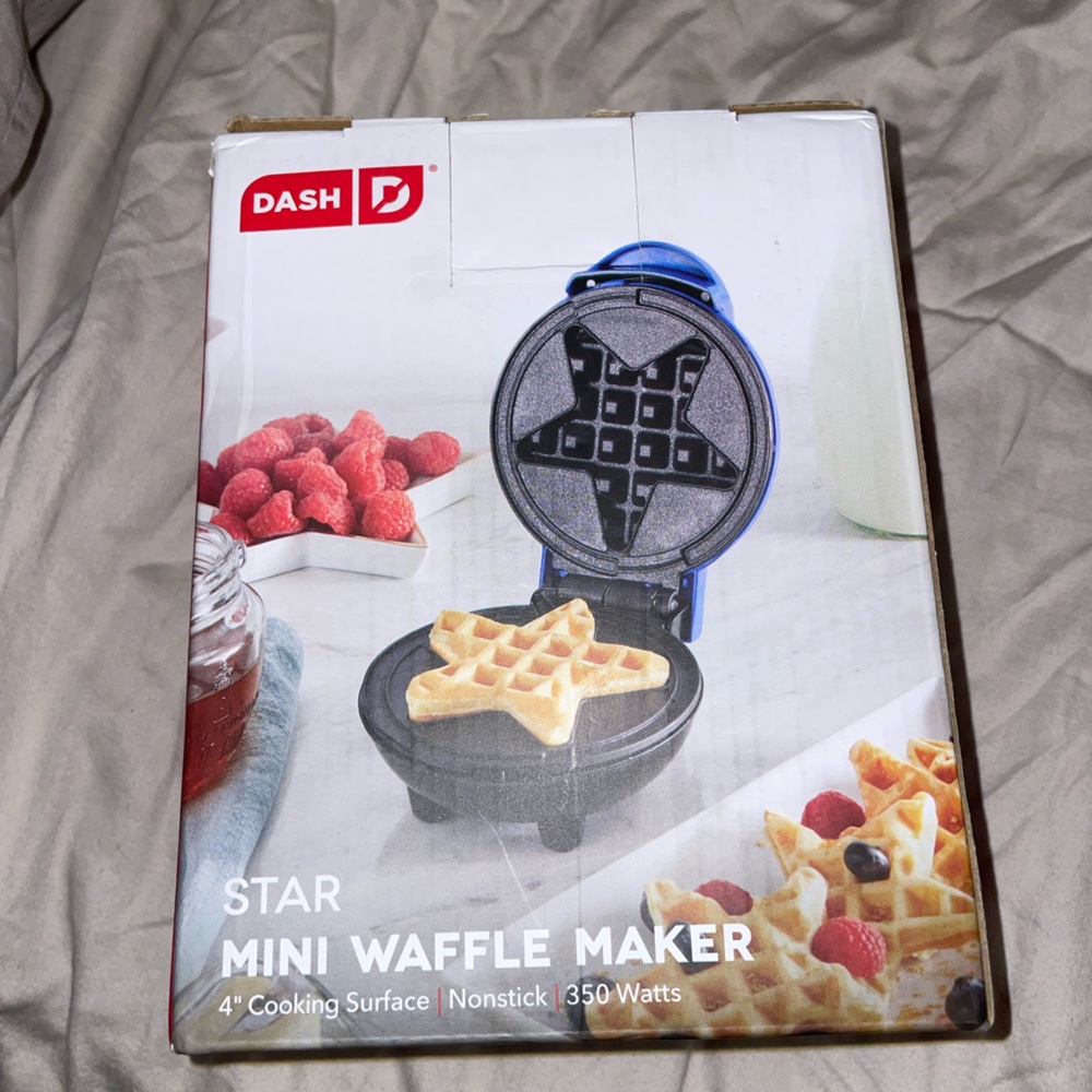 Mini waffle maker - Picture 2 of 5